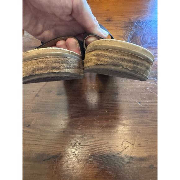 Steve Madden Black Leather Wooden Flatform Sandals, Size 9 - Picture 3 of 8